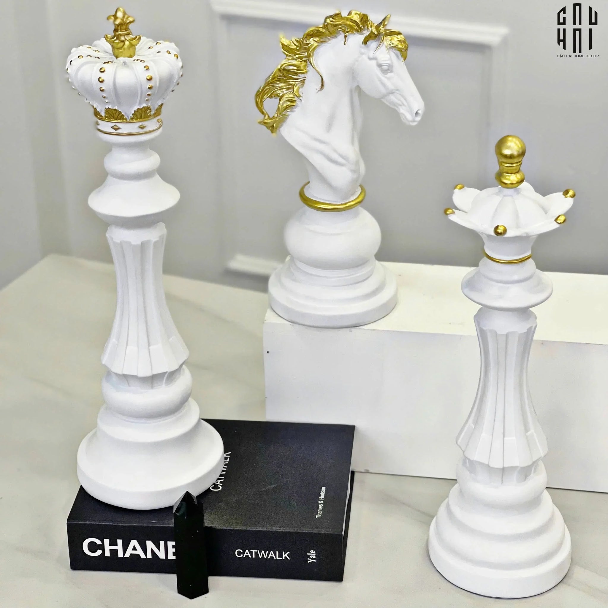 SET 3 TƯỢNG CỜ VUA MAJESTIC CHESSBOARD BLANC-CẬU HAI HOME DECOR