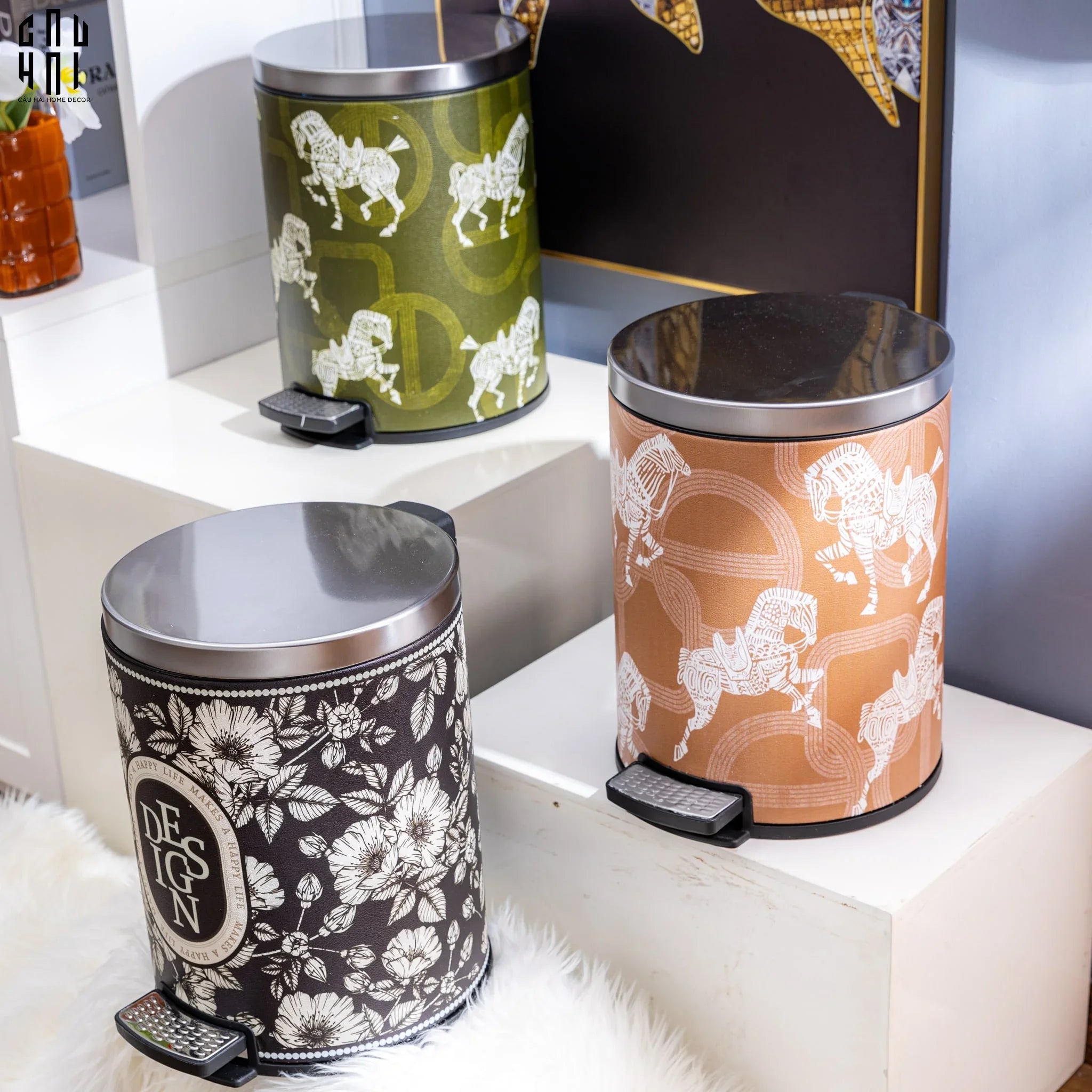 THÙNG RÁC DA LES CAVALIERS BLANCS IMPÉRIAUX 14L - VERT UP - CẬU HAI HOME DECOR