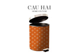 THÙNG RÁC LOUIS V CINNAMON MONO 12L - CẬU HAI HOME DECOR