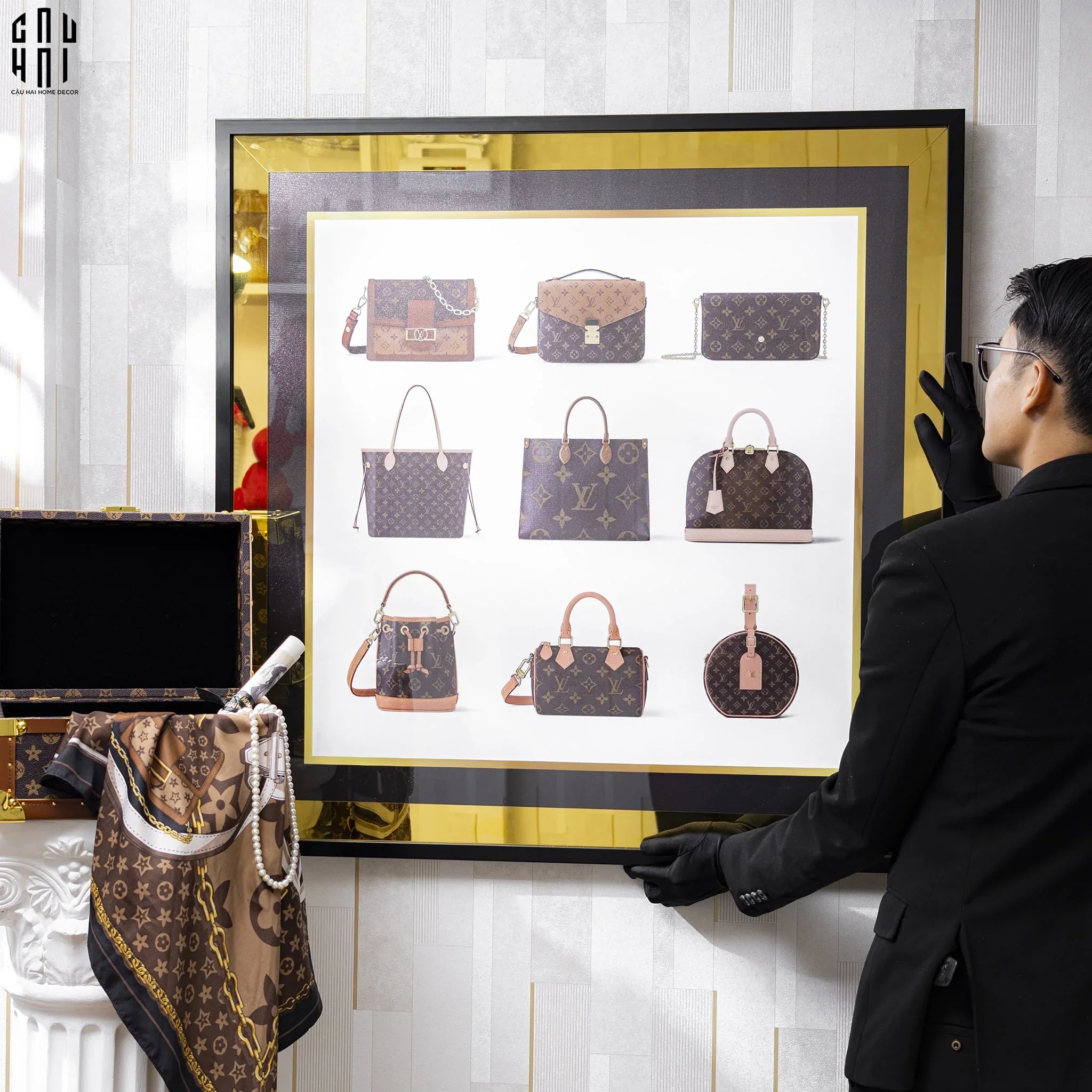 TRANH CANVAS CAO CẤP L MONOGRAM LUXURY 90X90CM - CẬU HAI HOME DECOR