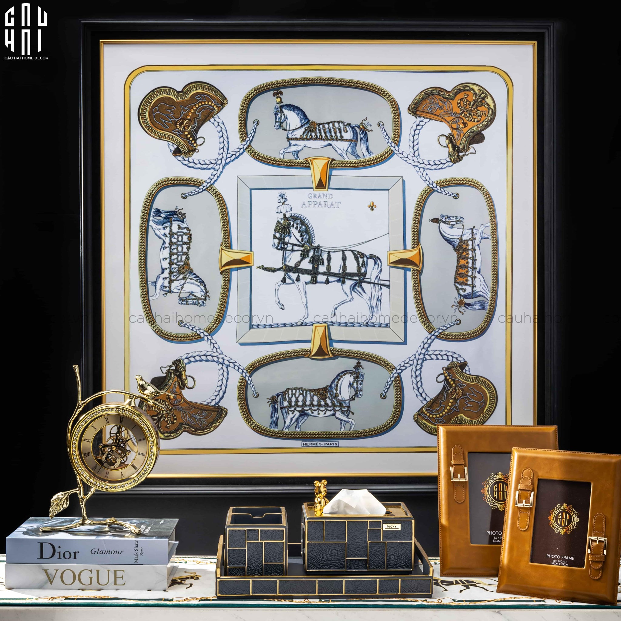 TRANH CANVAS SEABISCUIT 97X97CM - KHUNG GỖ BỌC NHUNG - CẬU HAI HOME DECOR