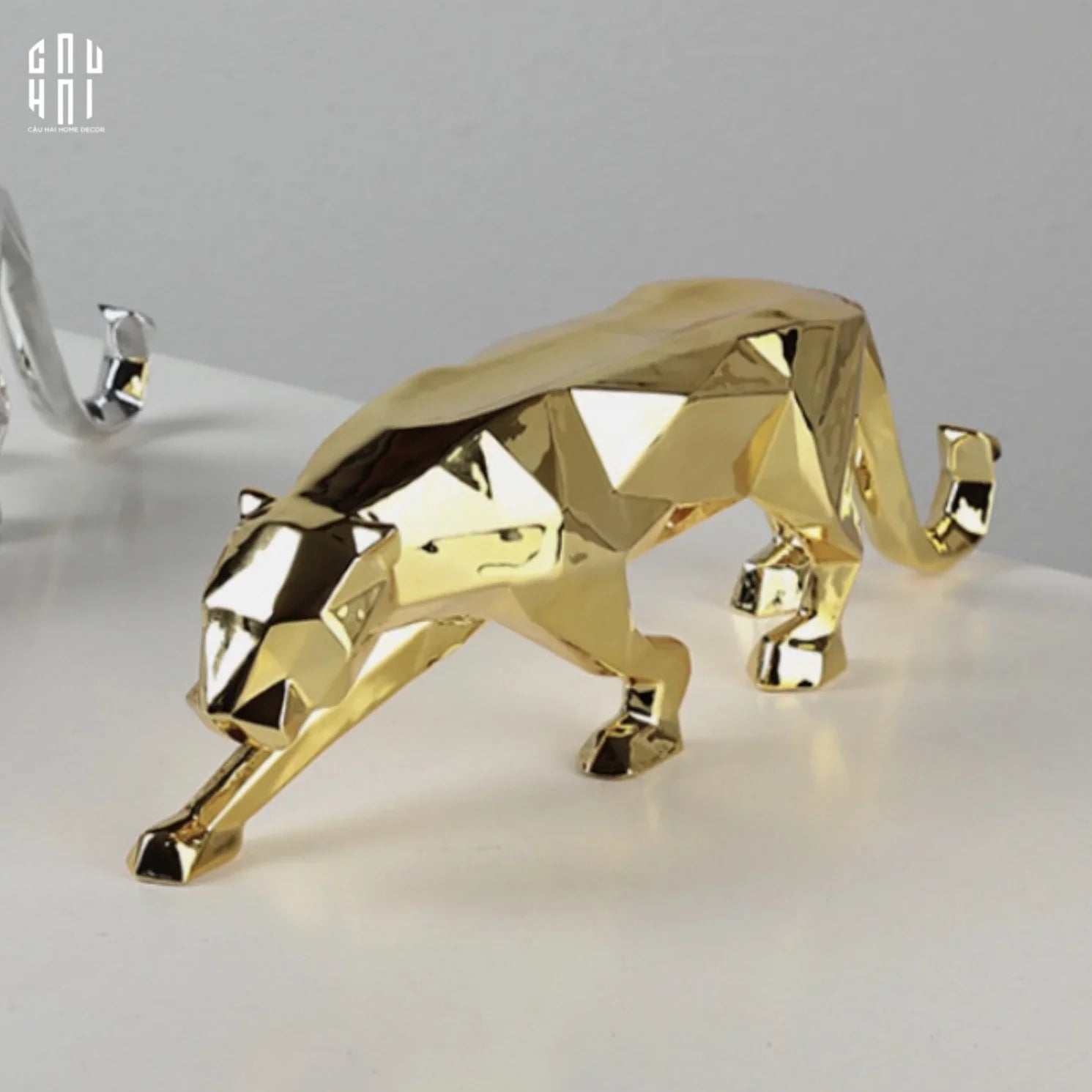 TƯỢNG ĐỂ RƯỢU VANG ORIGAMI CHEETAH-CẬU HAI HOME DECOR