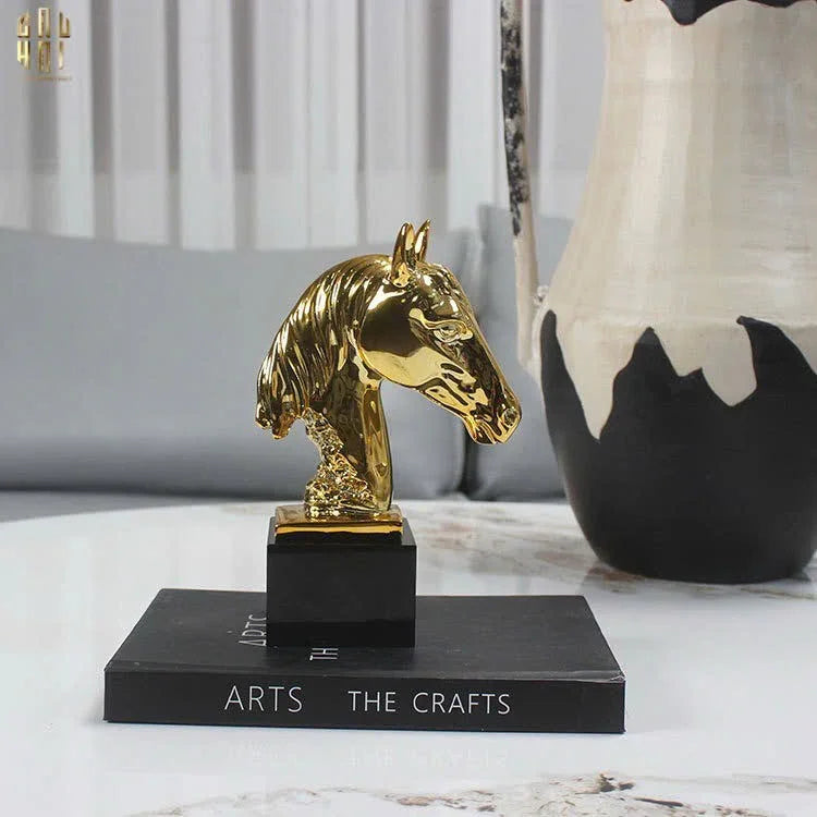 TƯỢNG GILDED CHEVAL - BLACK MARBLE FW25-CẬU HAI HOME DECOR