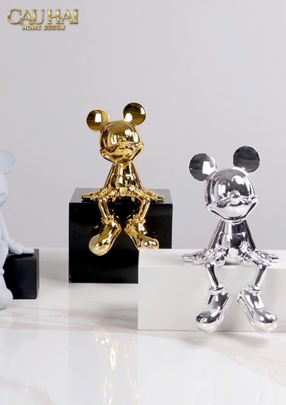 TƯỢNG GILDED MICKEY LOUNGE-CẬU HAI HOME DECOR
