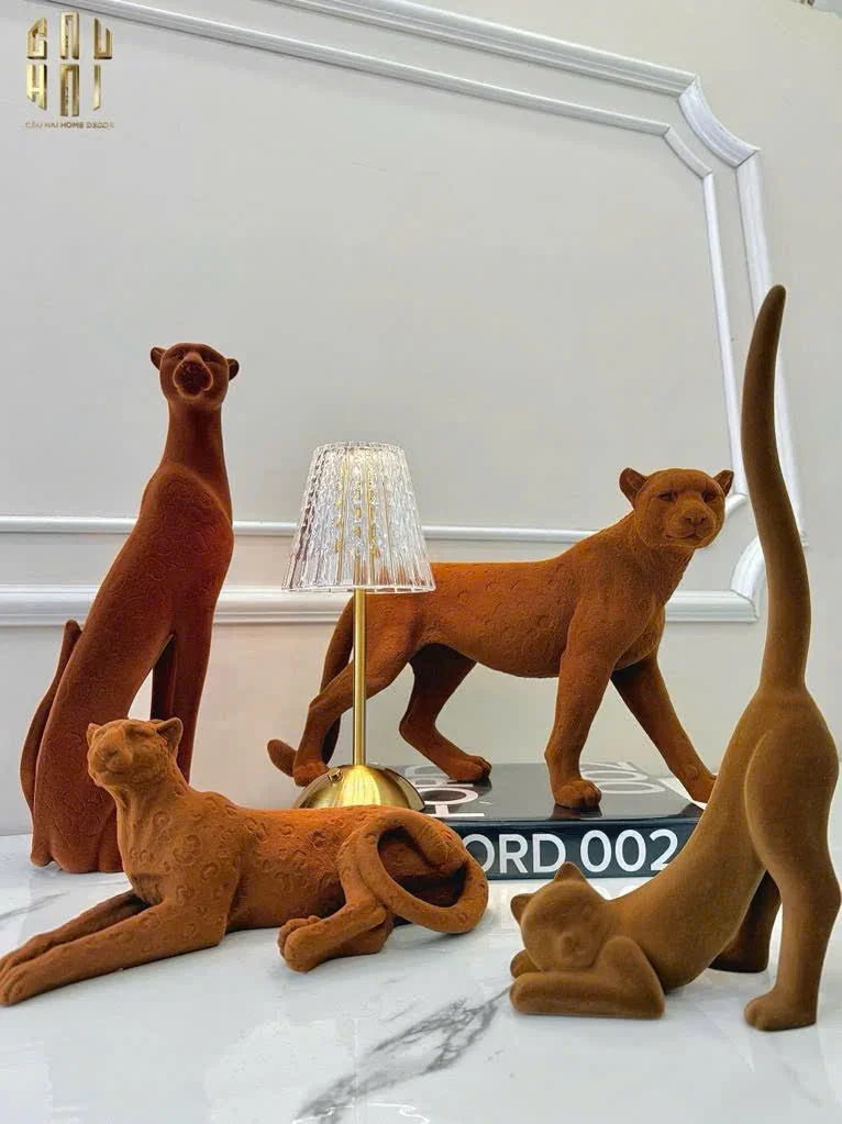 TƯỢNG BÁO VELOUR MAJESTIC LEOPARD - LAYING-CẬU HAI HOME DECOR