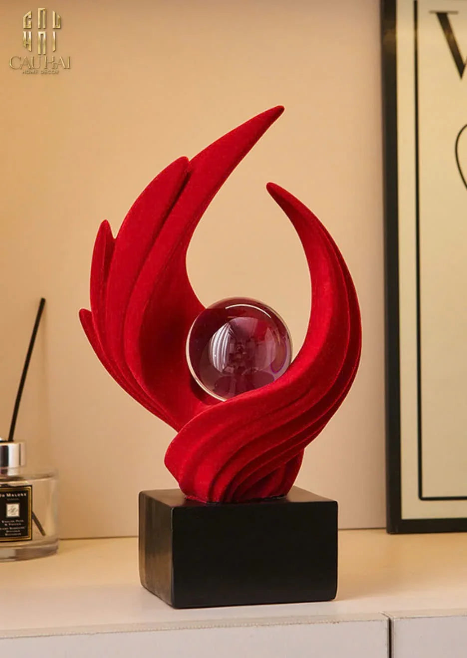 TƯỢNG NHUNG ĐỎ ETERNAL FLAME FW25 - CẬU HAI HOME DECOR