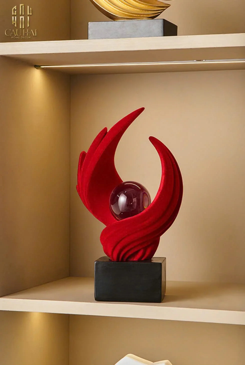 Tượng Nhung Đỏ Eternal Flame Red Velvet 16x12x27.5-CẬU HAI HOME DECOR