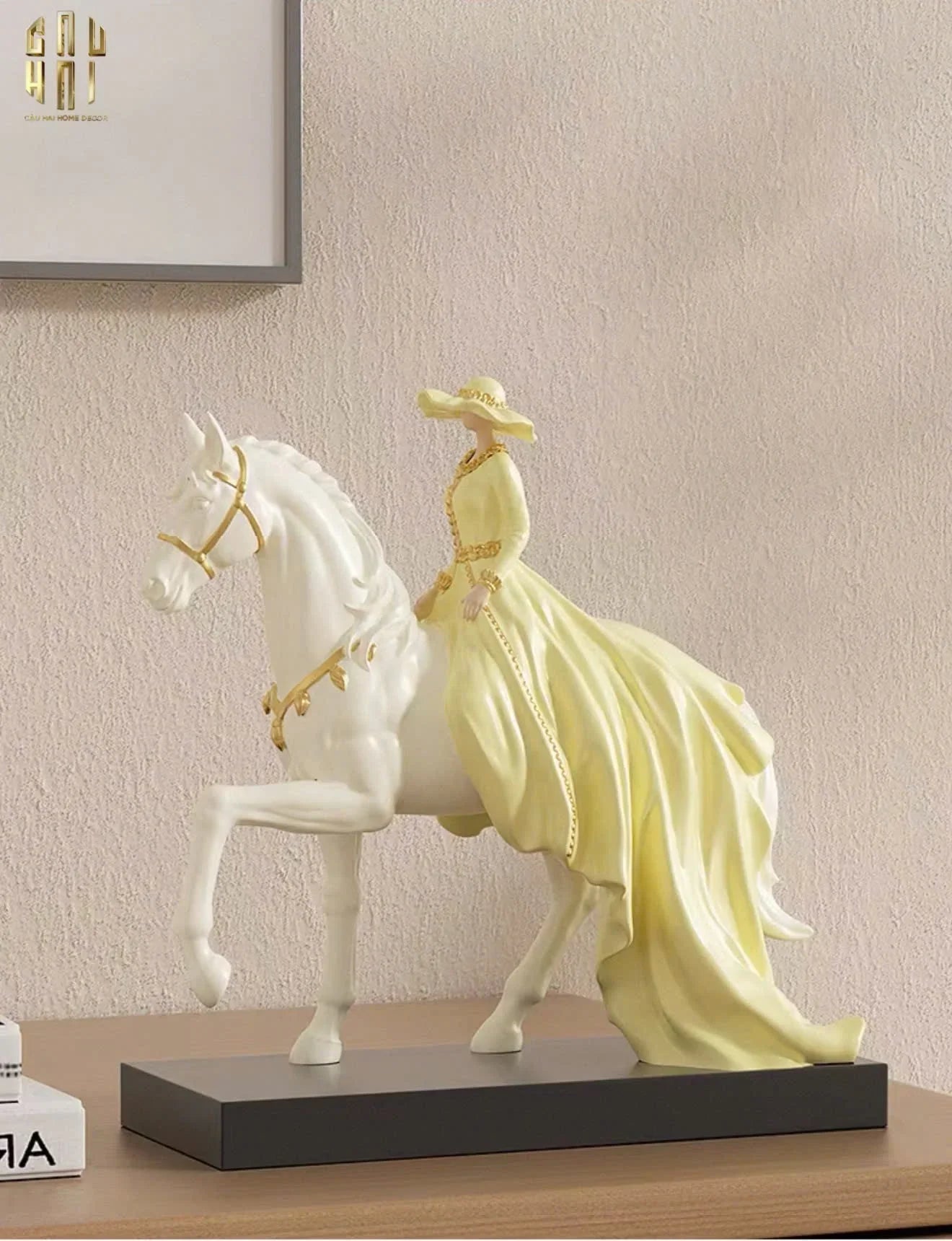 TƯỢNG PRINCESS MONTCLAIR - DUCHESS OF MONTCLAIR-CẬU HAI HOME DECOR