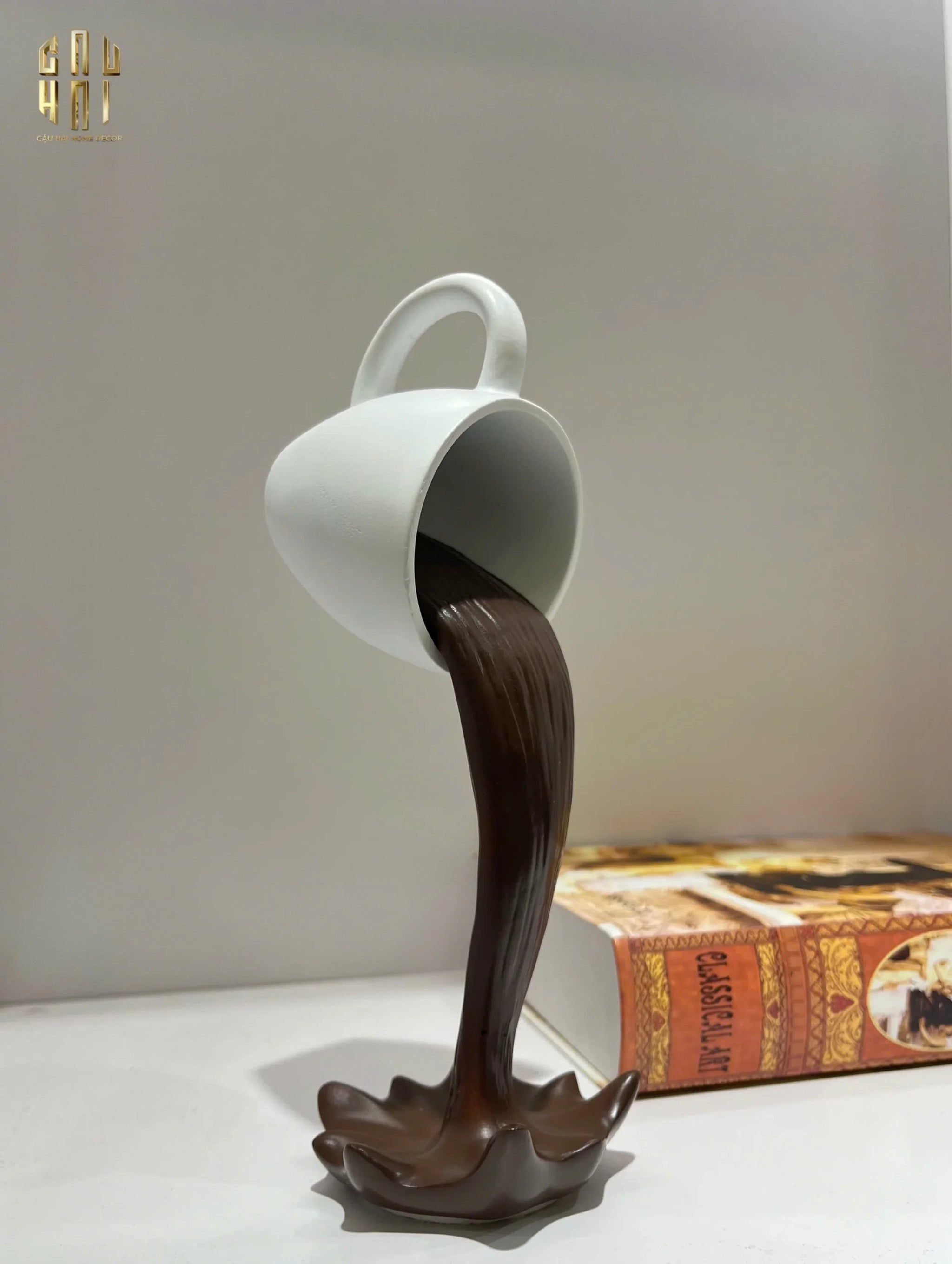 TƯỢNG TRANG TRÍ COFFEE SPLASH SCULPTURE FW25-CẬU HAI HOME DECOR