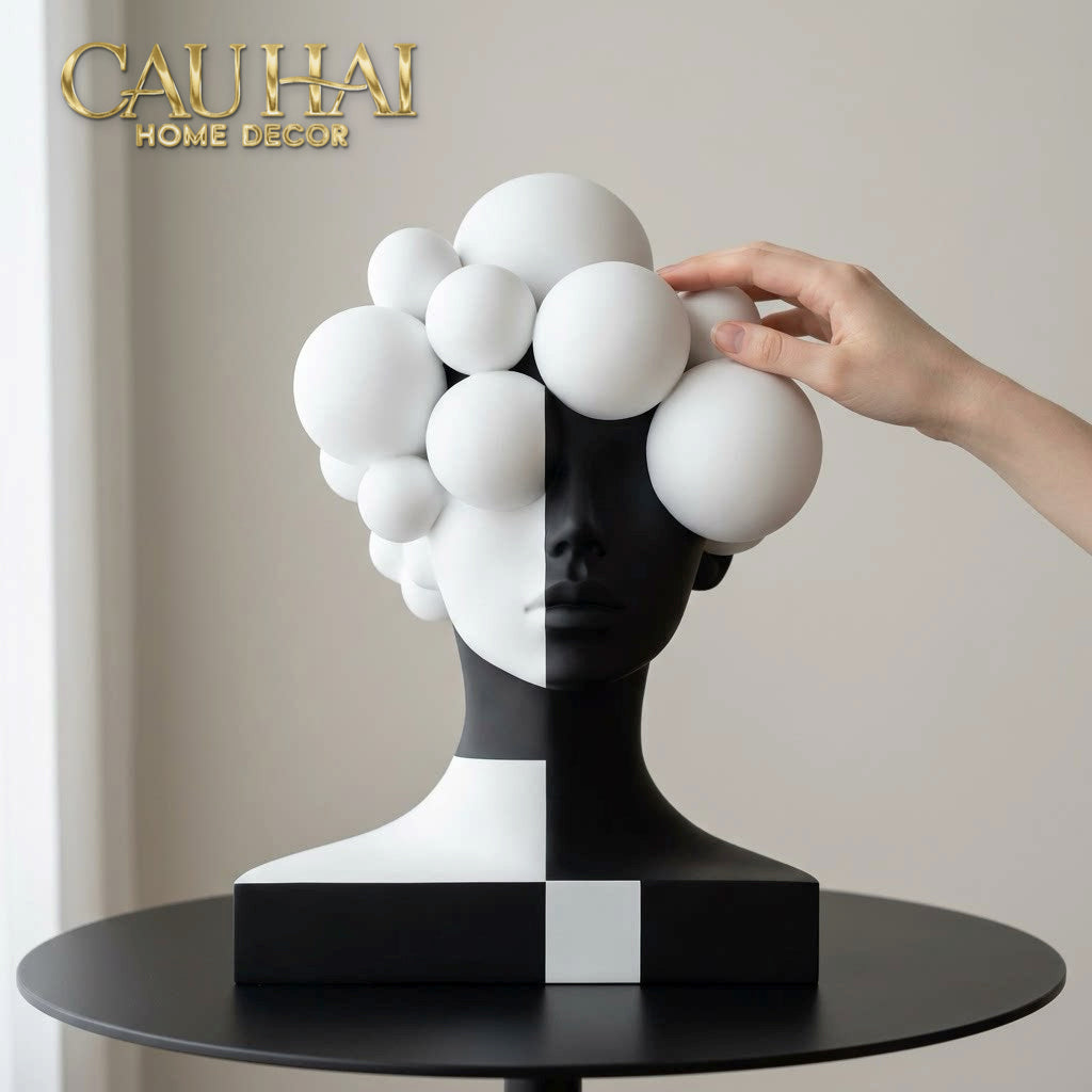 Tượng Quý Cô Dualité Sphère Miroir