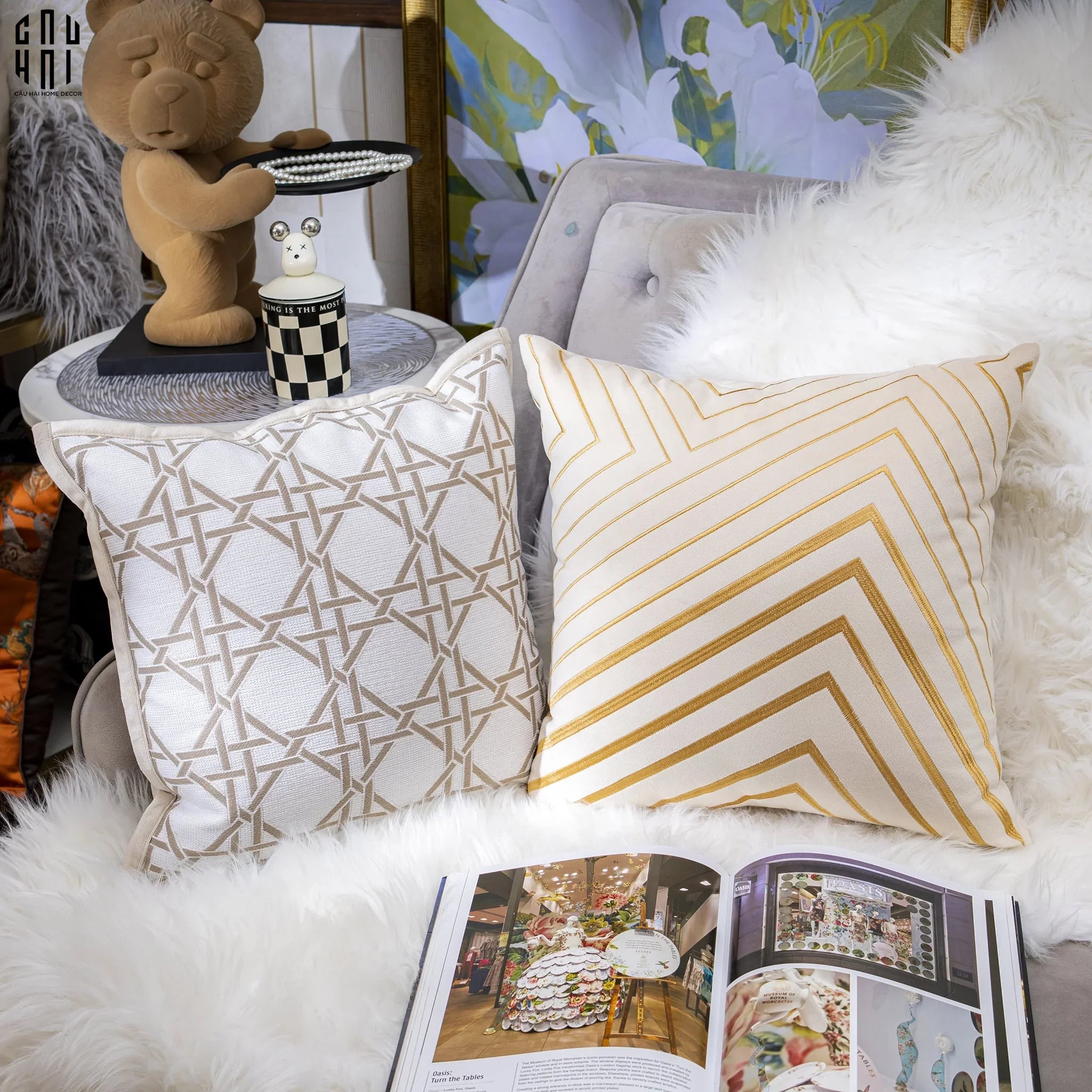 VỎ GỐI CANVAS IVORY CANNAGE 45.-CẬU HAI HOME DECOR