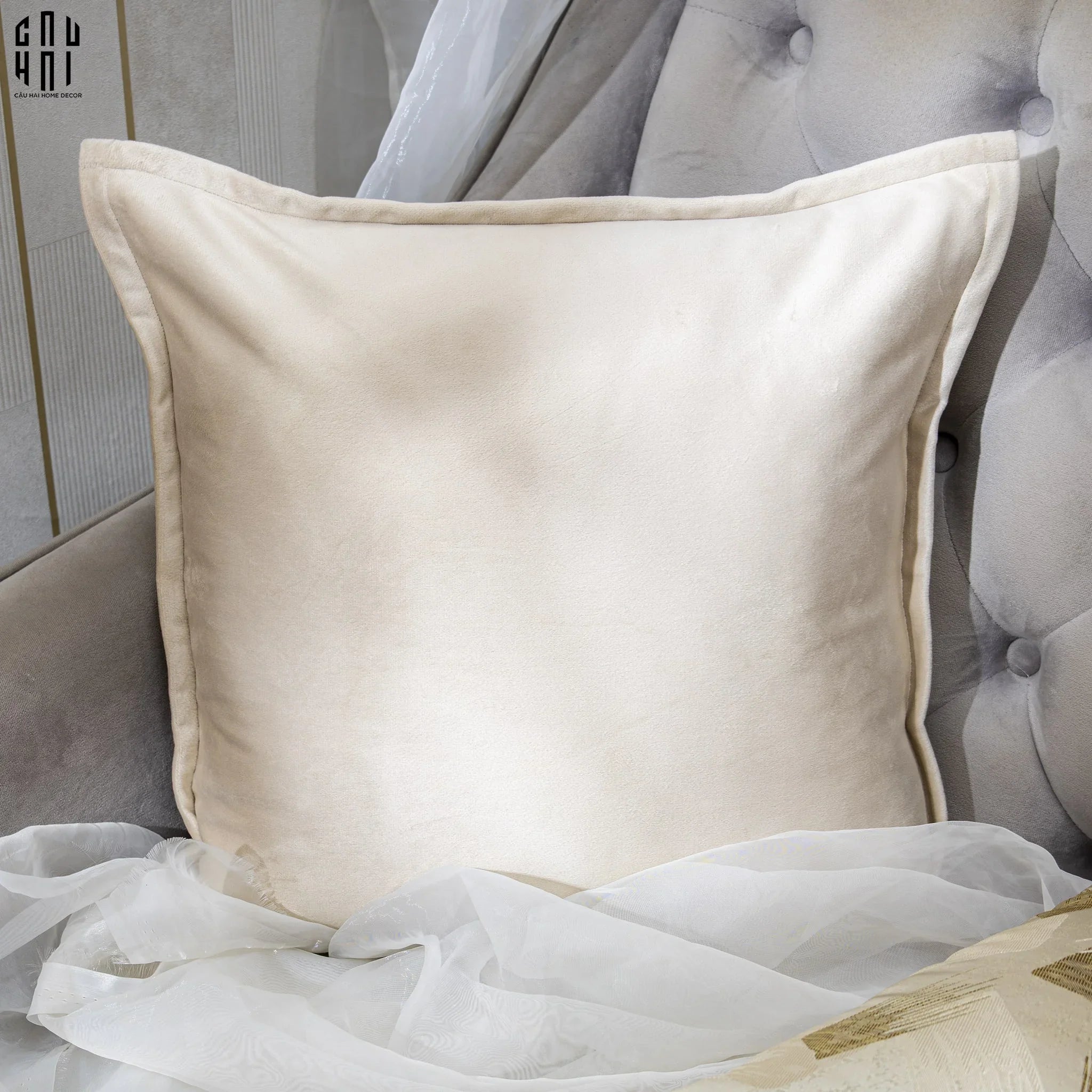 VỎ GỐI CANVAS IVORY CANNAGE 45.-CẬU HAI HOME DECOR