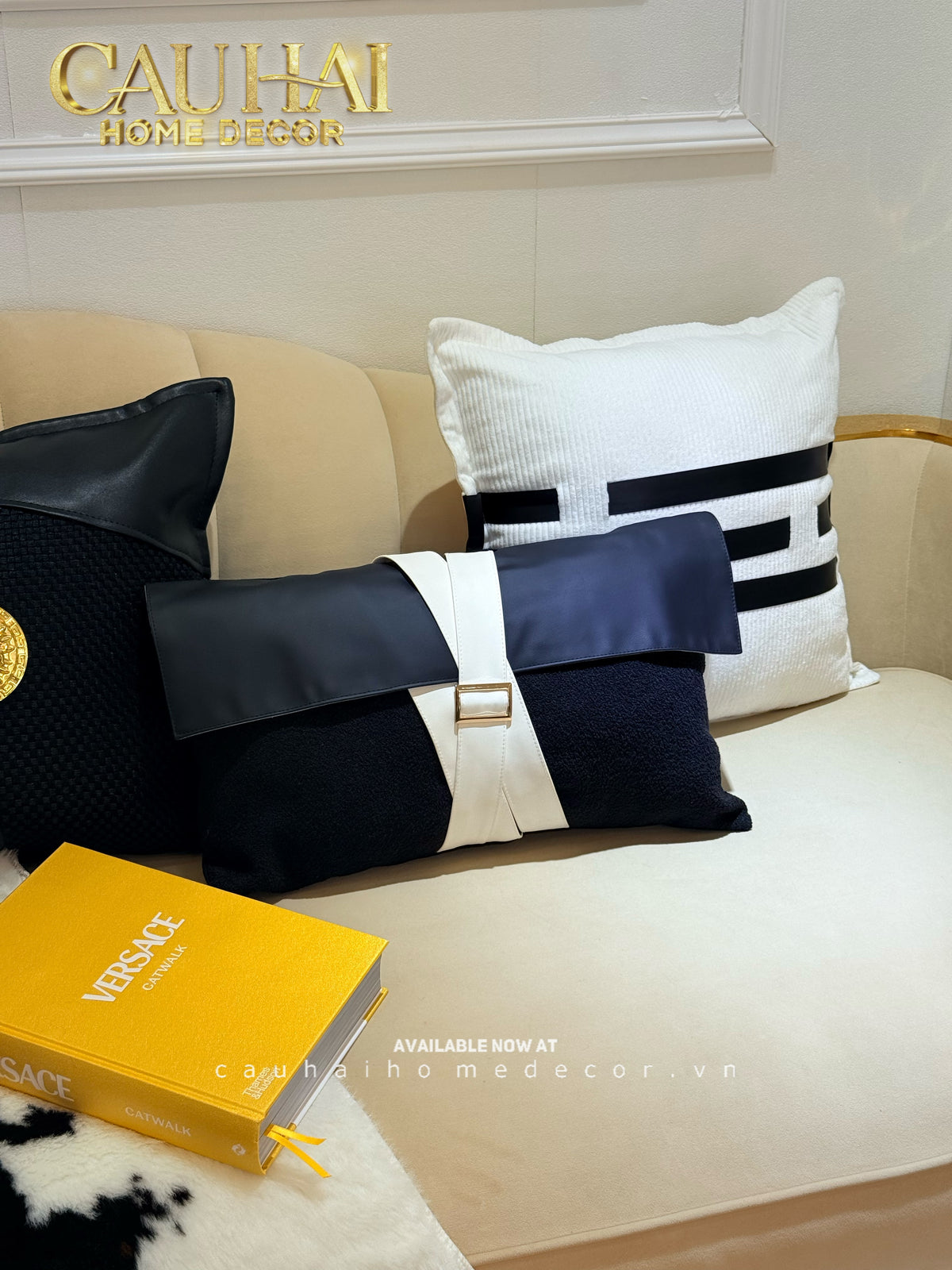 Vỏ Gối Canvas Phối Da Intrecciato Lux Leather Phantom Medusa V Class 50-VỎ GỐI-Đối tác tại Trung Quốc theo từng đơn đặt hàng-CẬU HAI HOME DECOR