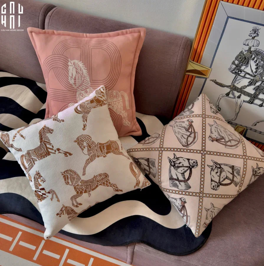 VỎ GỐI CANVAS WHITE PEGASUS 45.-CẬU HAI HOME DECOR