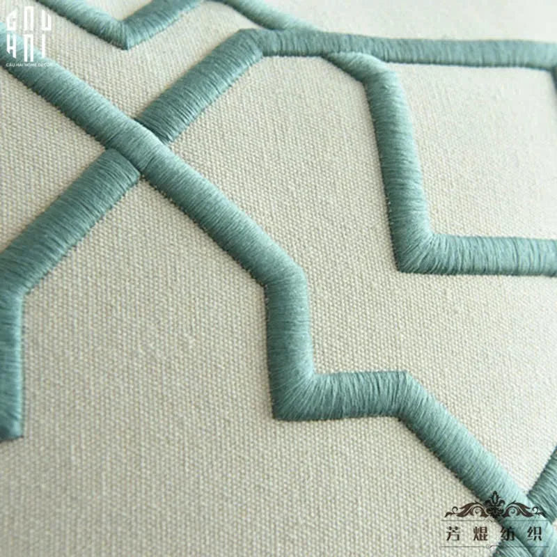 VỎ GỐI THÊU GATOR LATTICE 45-CẬU HAI HOME DECOR