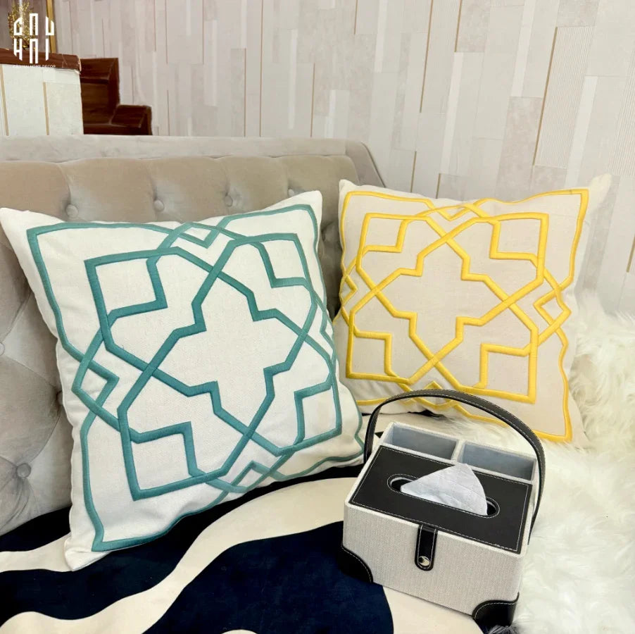 VỎ GỐI THÊU YELLOW LATTICE 45-CẬU HAI HOME DECOR