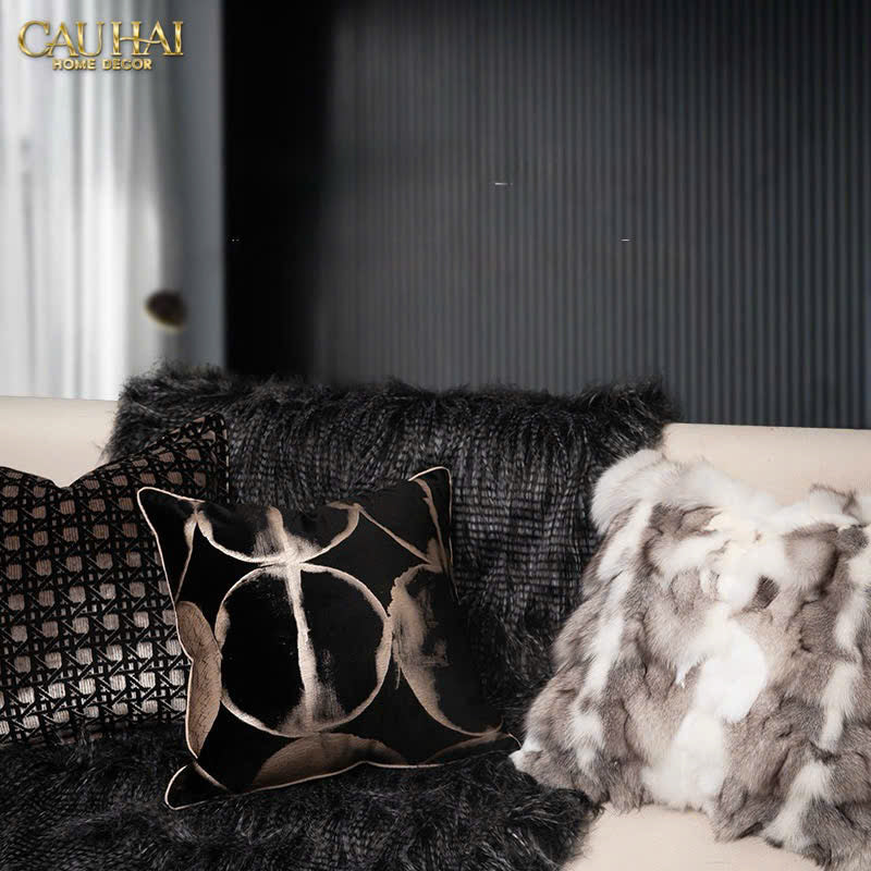 VỎ GỐI NHUNG AURUM FOIL STAMP 45-CẬU HAI HOME DECOR