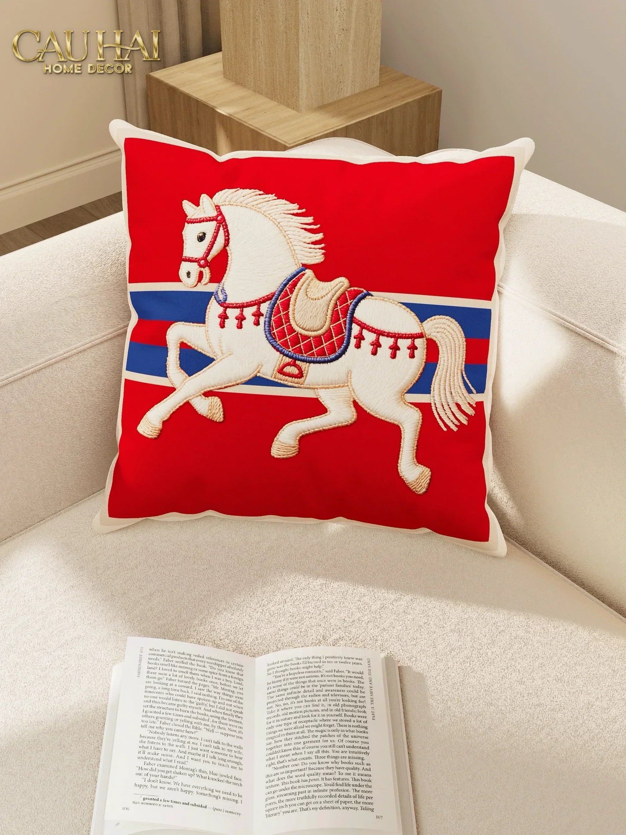 Vỏ Gối Nhung Équestre Cheval Bleu Royal Divin 45-CẬU HAI HOME DECOR