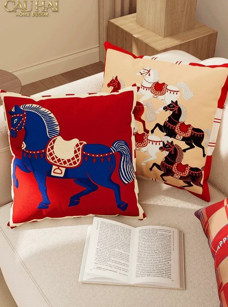 Vỏ Gối Nhung Équestre Les Cinq Chevaux Royaux 45-VỎ GỐI-CẬU HAI HOME DECOR-CẬU HAI HOME DECOR