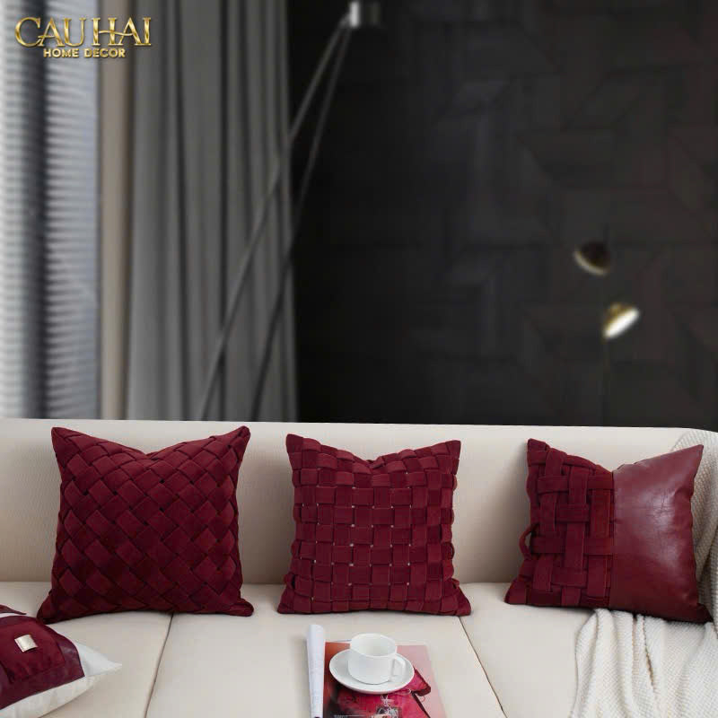 FÊTES COUTURE - VỎ GỐI NHUNG LEATHER BORDEAUX WOVEN MISTLETOE 45 - CẬU HAI HOME DECOR