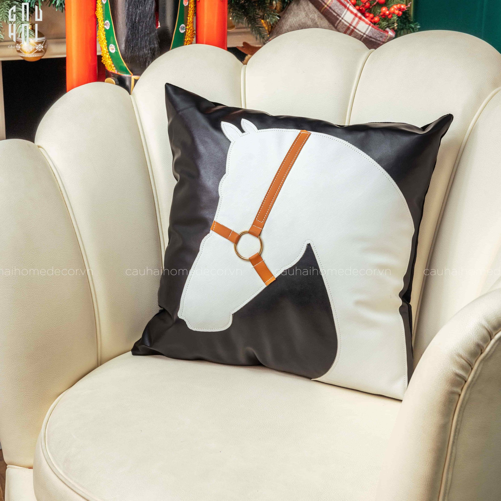 VỎ GỐI DA ÉQUESTRE BLANC SUR NOIR 40 UP-CẬU HAI HOME DECOR