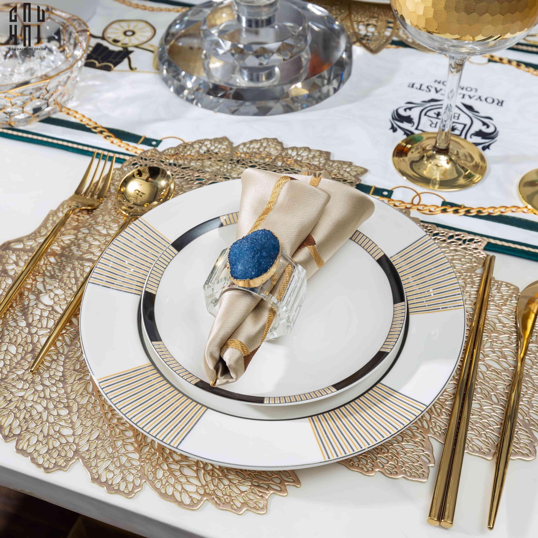 VÒNG KHĂN ĂN - NAPKIN RING CRYSTAL QUARTZ - CẬU HAI HOME DECOR