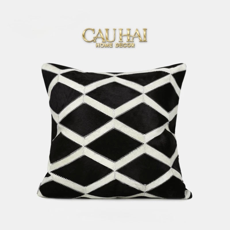 HOME COUTURE - VỎ GỐI DA LIGNES DE LOSANGES EN CUIR NOIR 50-CẬU HAI HOME DECOR