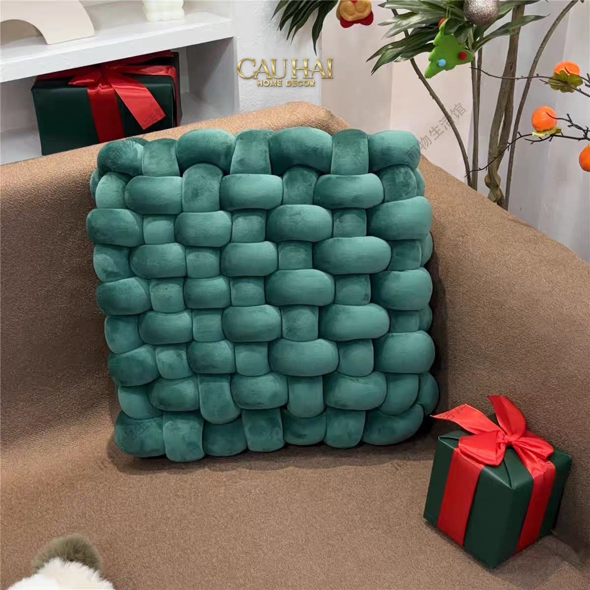 FÊTES COUTURE - GỐI ĐAN SWEET BURGUNDY BISCUITS - CẬU HAI HOME DECOR