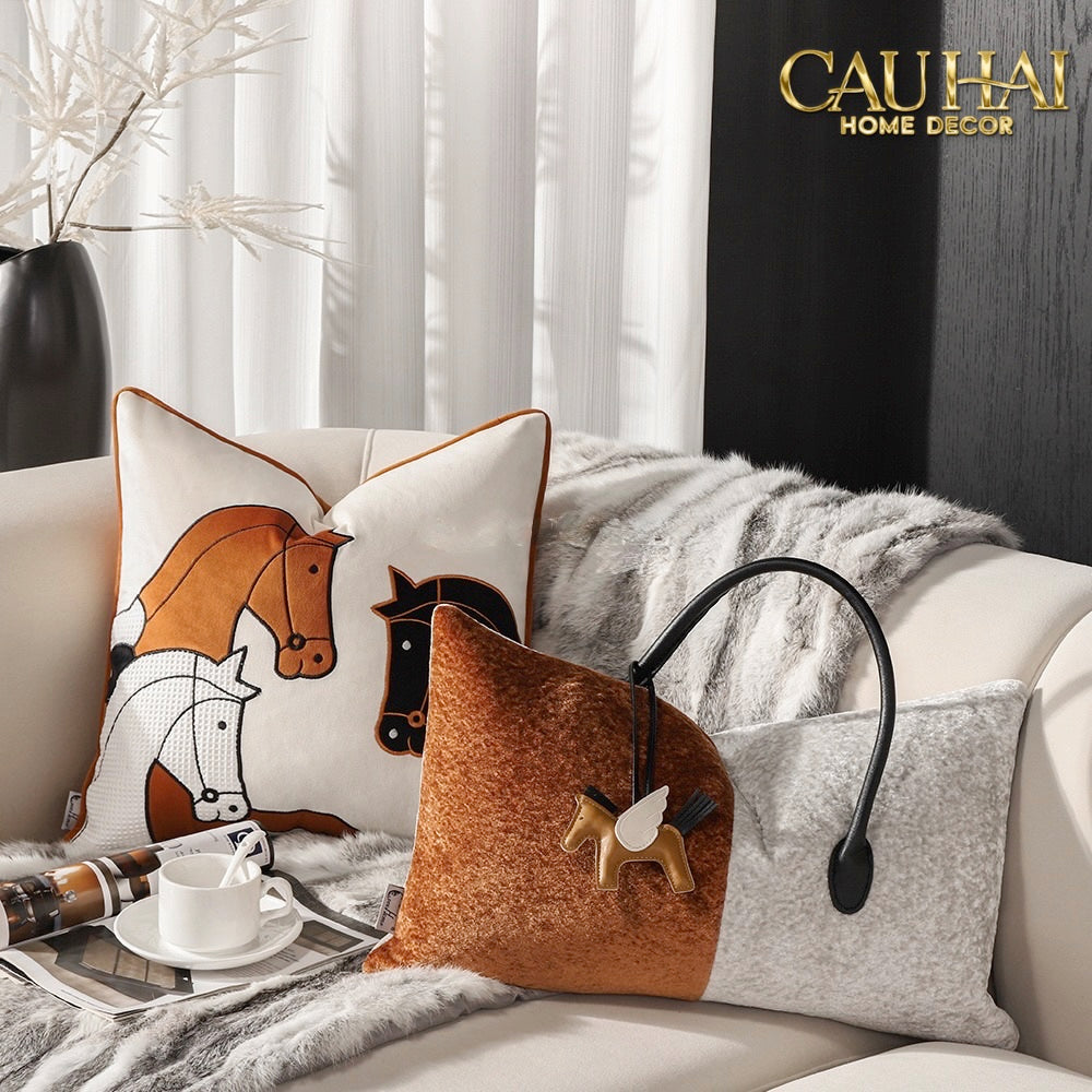 Gối Nhung Silhouette Équestre  Bicolore 30x50 - Special Pegasus Charm